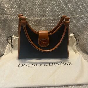 Vintage Dooney & Bourke Navy and Brown Shoulder Bag